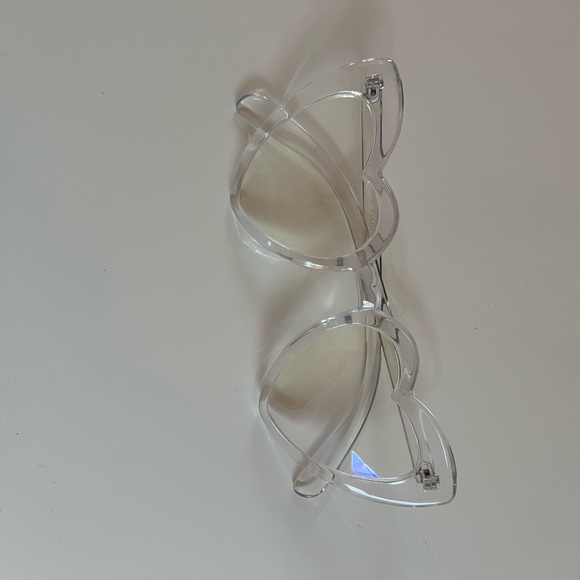 Clear Heart-Shaped Sunglasses - Picture 4 of 4